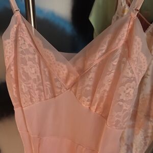 Reitmans Vintage Light Pink Knee Length Slip